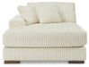 Lindyn Sectional with Chaise - Venta Furnishings (San Antonio,TX)