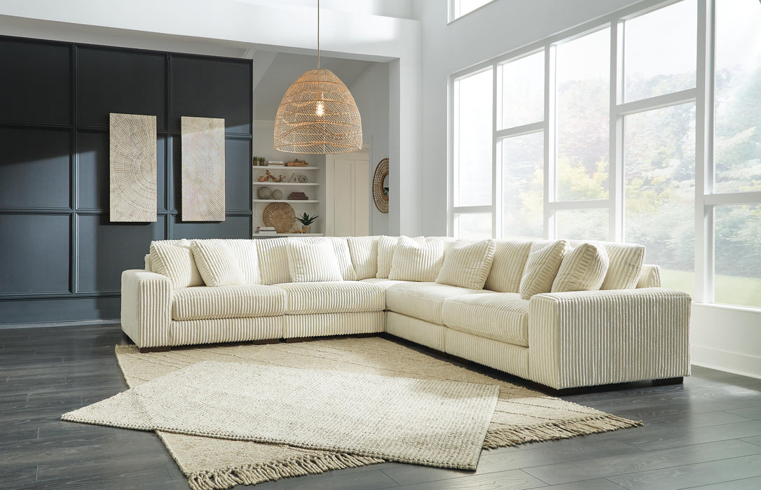 Lindyn Sectional - Venta Furnishings (San Antonio,TX)
