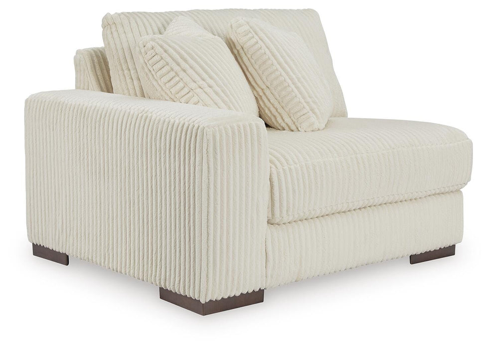 Lindyn Sectional with Chaise - Venta Furnishings (San Antonio,TX)