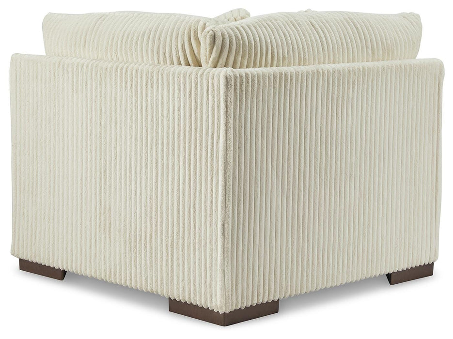Lindyn Sectional - Venta Furnishings (San Antonio,TX)
