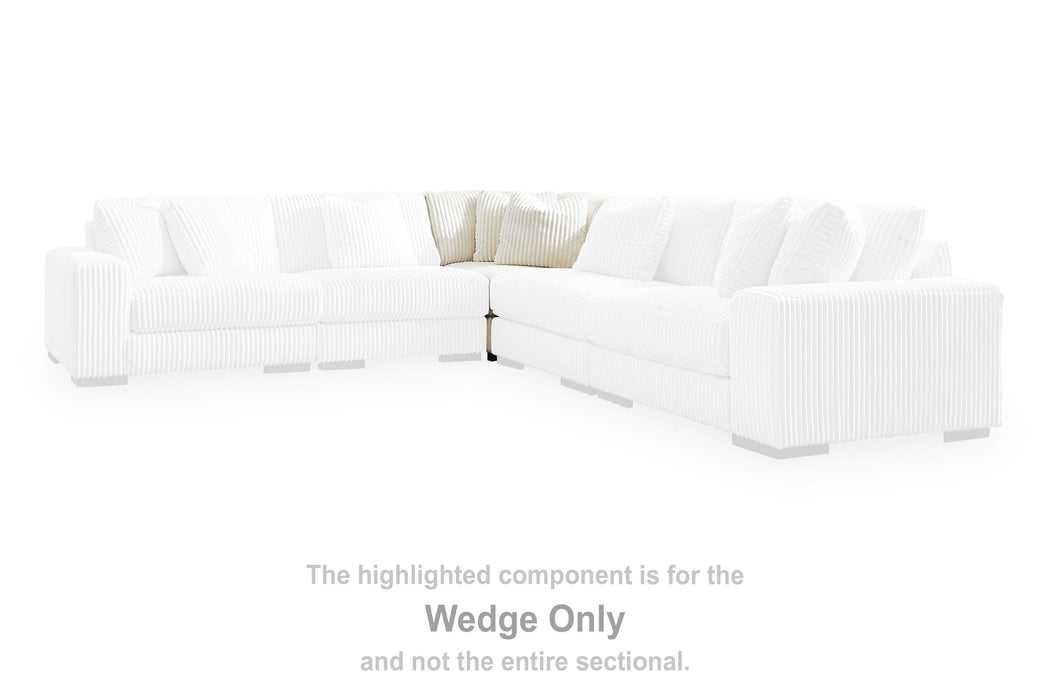 Lindyn Sectional with Chaise - Venta Furnishings (San Antonio,TX)
