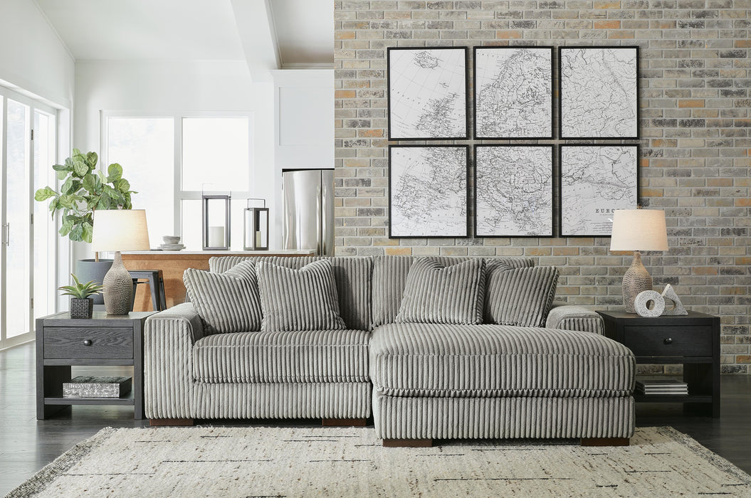 Lindyn Sectional with Chaise - Venta Furnishings (San Antonio,TX)