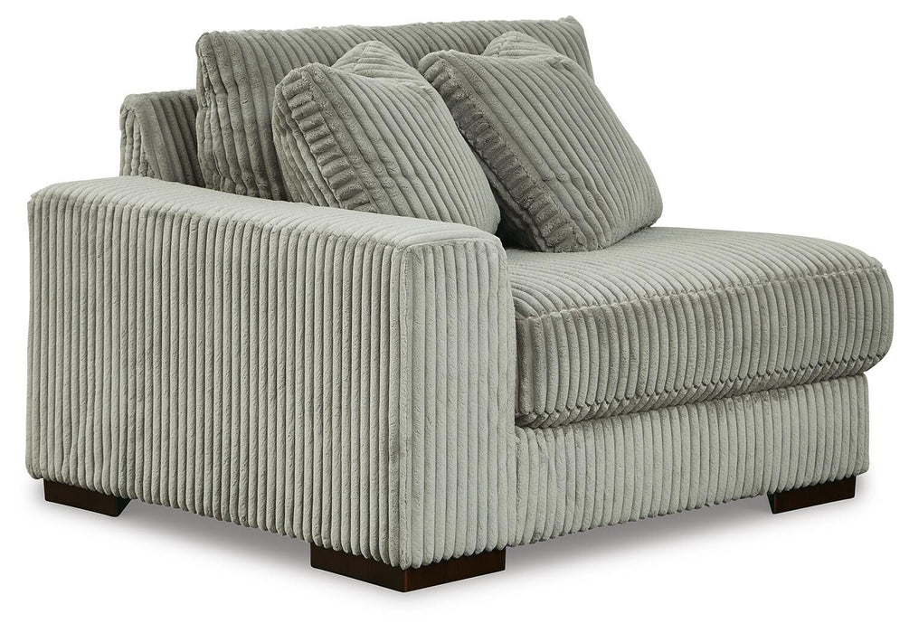 Lindyn Sectional with Chaise - Venta Furnishings (San Antonio,TX)