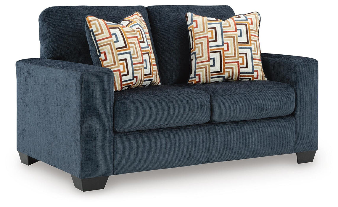 Aviemore Loveseat - Venta Furnishings (San Antonio,TX)