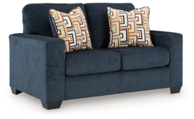 Aviemore Loveseat - Venta Furnishings (San Antonio,TX)