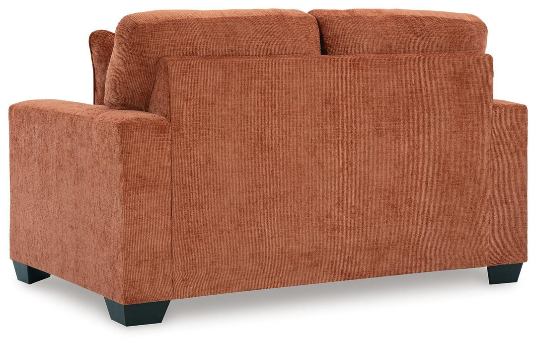 Aviemore Loveseat - Venta Furnishings (San Antonio,TX)
