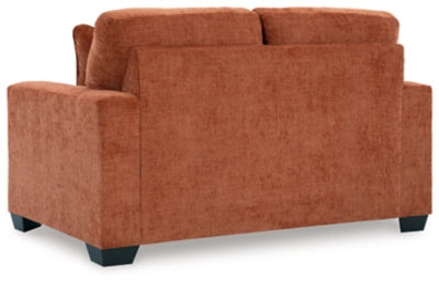 Aviemore Loveseat - Venta Furnishings (San Antonio,TX)
