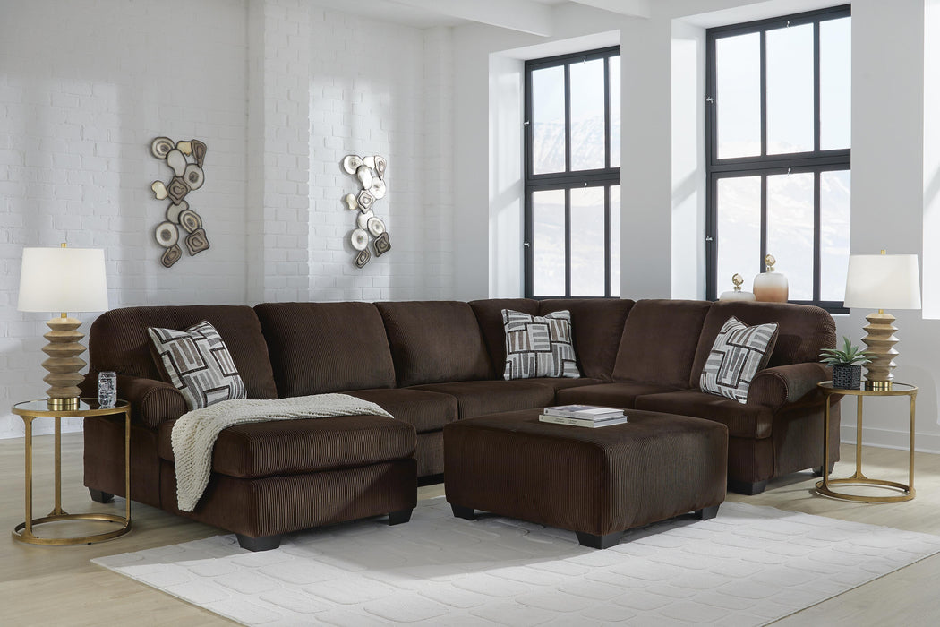 Kimlee Sectional with Chaise - Venta Furnishings (San Antonio,TX)