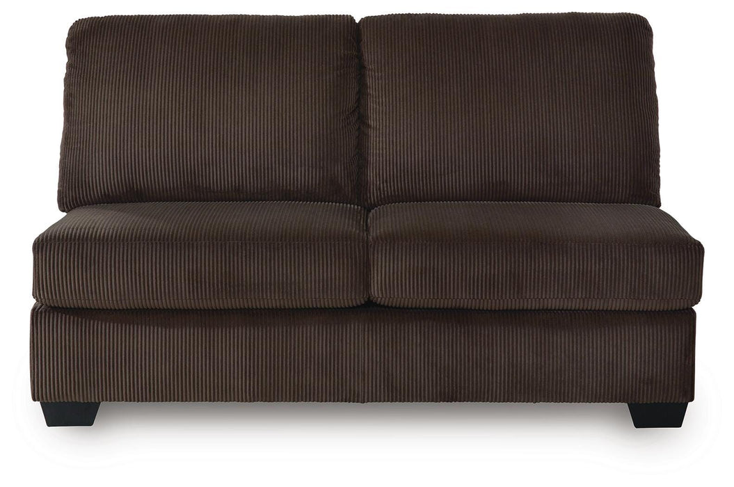 Kimlee Sectional with Chaise - Venta Furnishings (San Antonio,TX)
