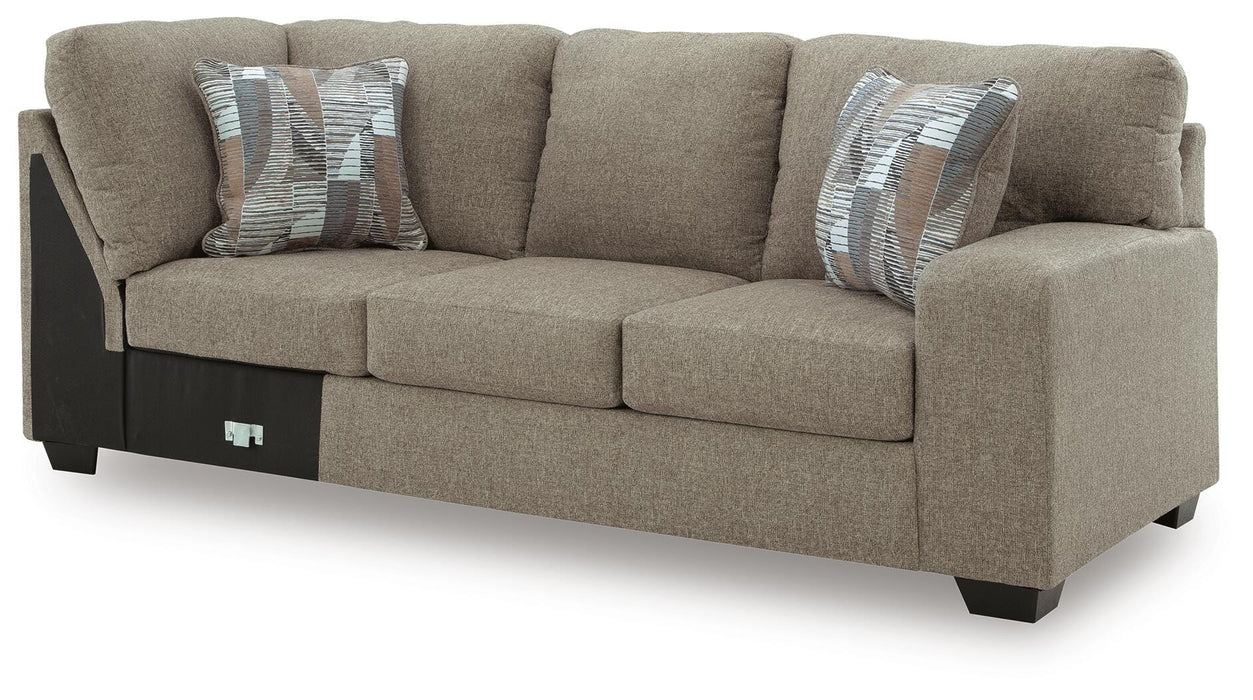 Newellen Sleeper Sectional with Chaise - Venta Furnishings (San Antonio,TX)