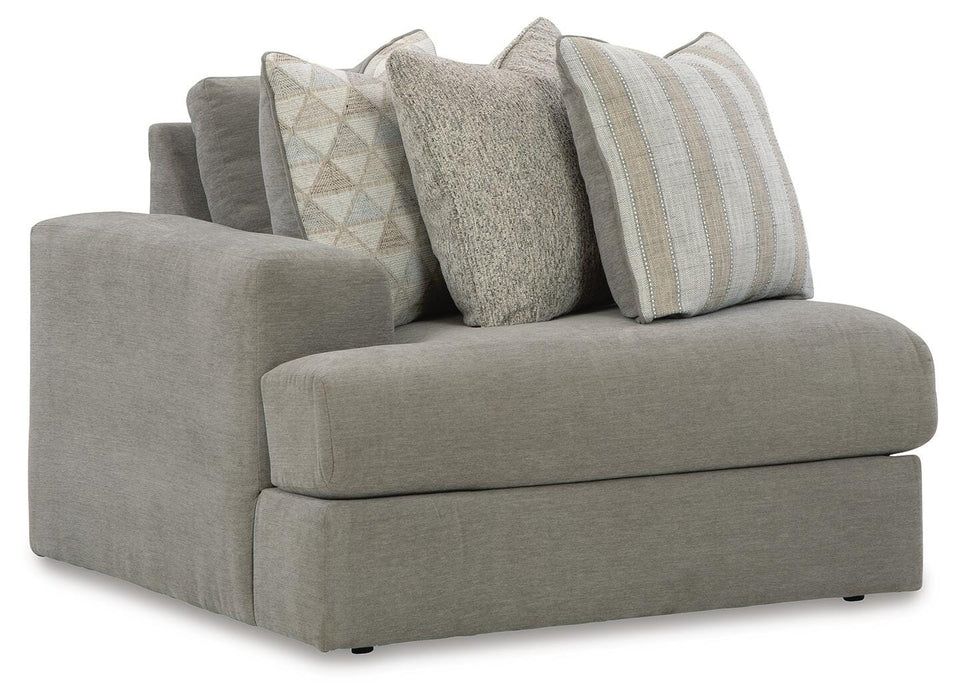 Avaliyah Sectional with Chaise - Venta Furnishings (San Antonio,TX)