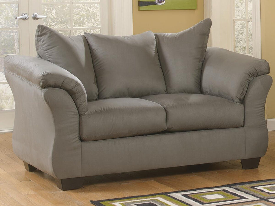 Darcy Loveseat - Venta Furnishings (San Antonio,TX)