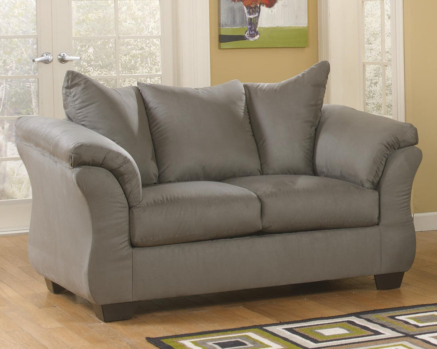 Darcy Loveseat - Venta Furnishings (San Antonio,TX)