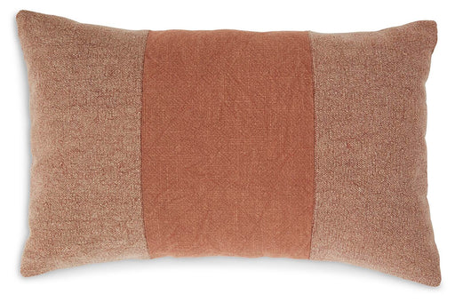 Dovinton Pillow (Set of 4) - Venta Furnishings (San Antonio,TX)