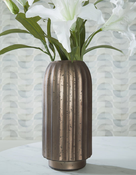 Briarcott Vase - Venta Furnishings (San Antonio,TX)