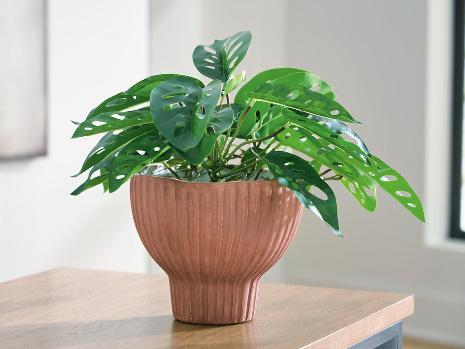 Orban Vase - Venta Furnishings (San Antonio,TX)