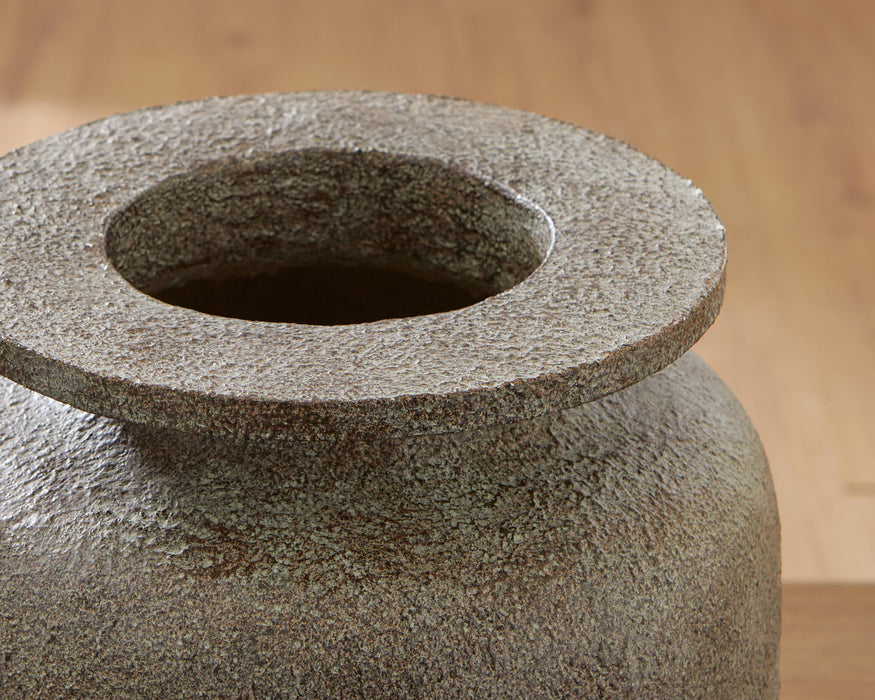 Jedwick Vase - Venta Furnishings (San Antonio,TX)