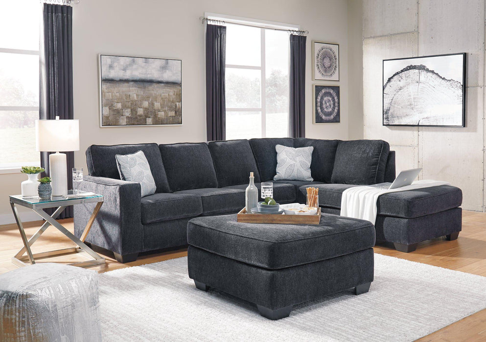 Altari 2-Piece Sectional with Chaise