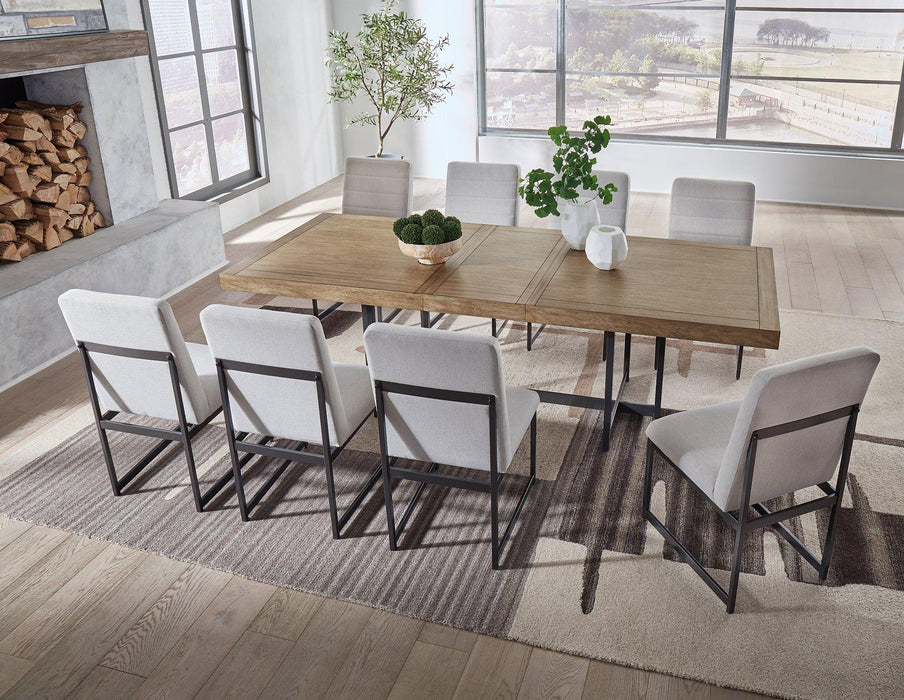 Tomtyn Dining Room Set