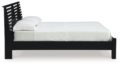 Danziar Queen Slat Bed - Venta Furnishings (San Antonio,TX)