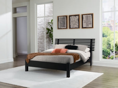 Danziar Queen Slat Bed - Venta Furnishings (San Antonio,TX)