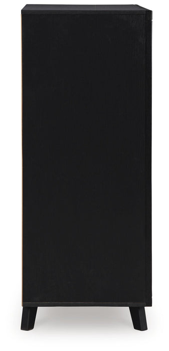 Danziar Wide Chest of Drawers - Venta Furnishings (San Antonio,TX)