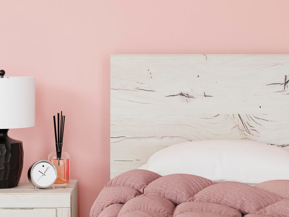 Lawroy Bed - Venta Furnishings (San Antonio,TX)