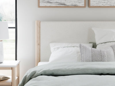 Cadmori Upholstered Bed - Venta Furnishings (San Antonio,TX)