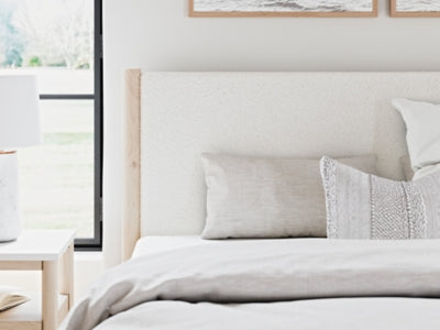 Cadmori Upholstered Bed - Venta Furnishings (San Antonio,TX)