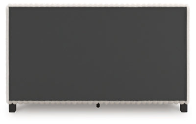 Zuraleus Bed - Venta Furnishings (San Antonio,TX)