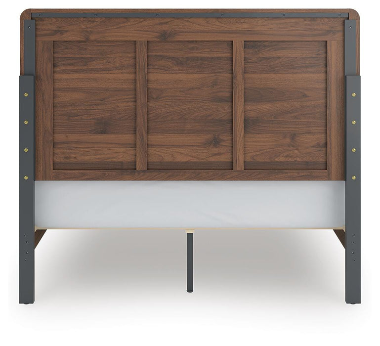 Fortlorn Bed - Venta Furnishings (San Antonio,TX)