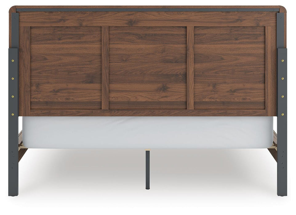 Fortlorn Bed - Venta Furnishings (San Antonio,TX)