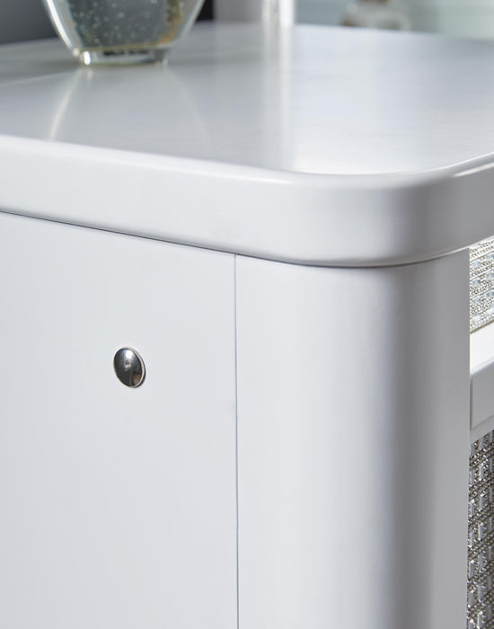 Chalanna Vanity with Mirror - Venta Furnishings (San Antonio,TX)