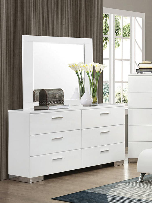 Felicity 6-drawer Dresser Glossy White - Venta Furnishings (San Antonio,TX)
