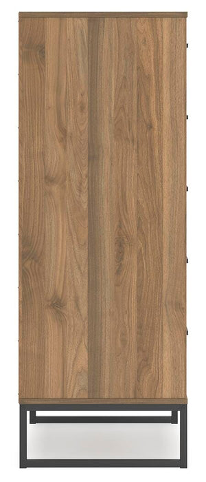 Deanlow Chest of Drawers - Venta Furnishings (San Antonio,TX)