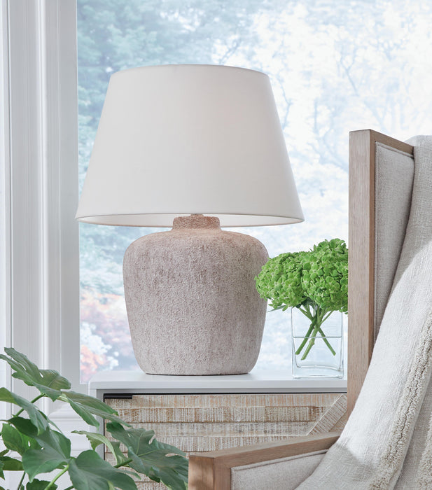 Danry Table Lamp - Venta Furnishings (San Antonio,TX)