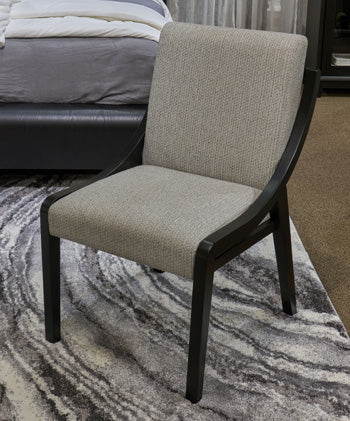 Darcyjo Dining Chair - Venta Furnishings (San Antonio,TX)