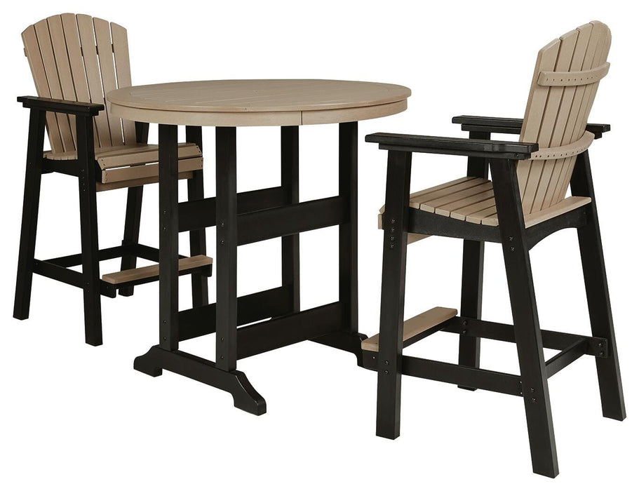 Fairen Trail Outdoor Dining Set