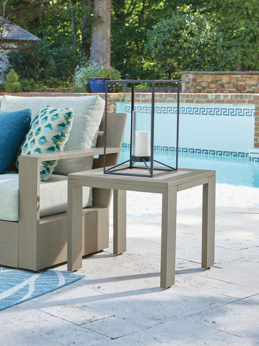 Kimpton Isle Outdoor End Table - Venta Furnishings (San Antonio,TX)