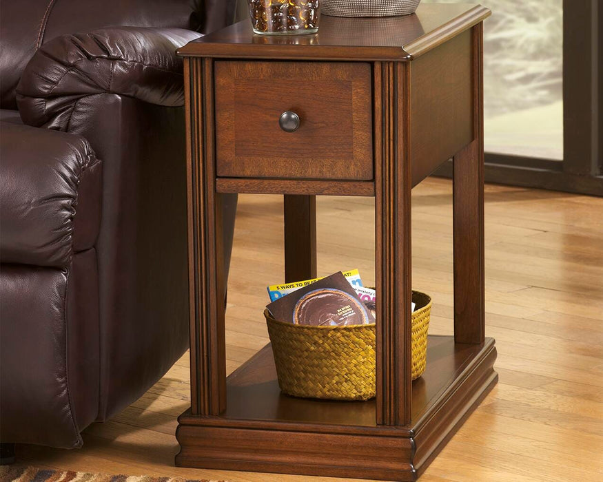 Breegin Chairside End Table - Venta Furnishings (San Antonio,TX)