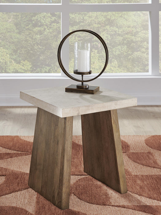 Brendalhouse End Table - Venta Furnishings (San Antonio,TX)