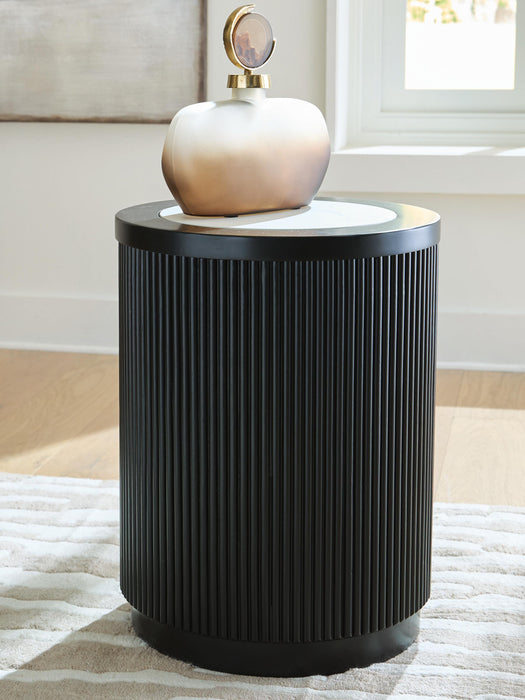 Grayman End Table - Venta Furnishings (San Antonio,TX)