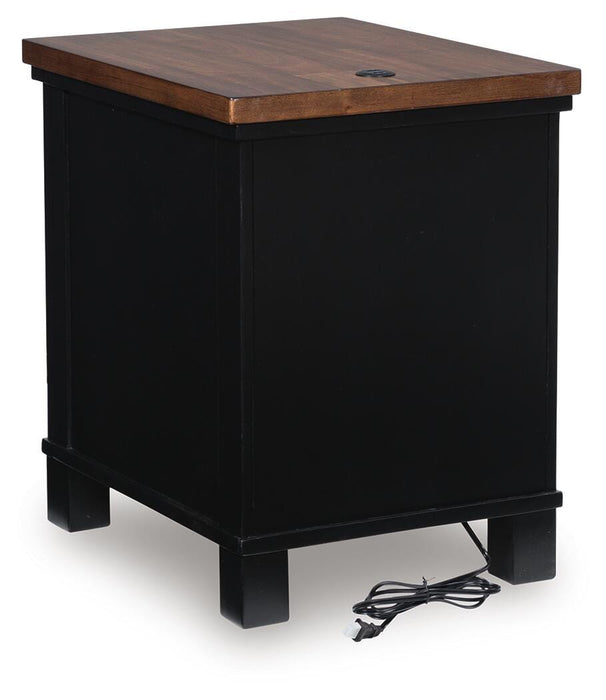 Wildenauer Chairside End Table - Venta Furnishings (San Antonio,TX)