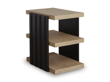 Rylandyn End Table - Venta Furnishings (San Antonio,TX)