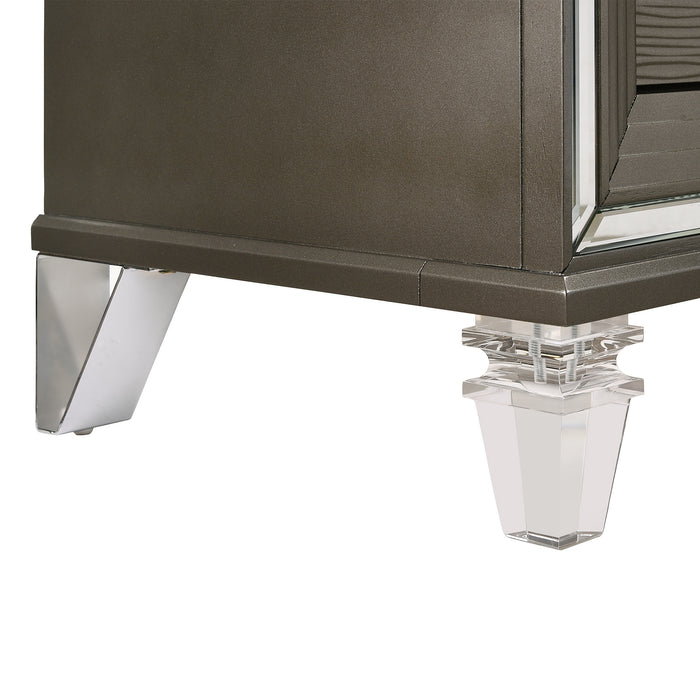 Twenty Nine Storage Bedroom Set