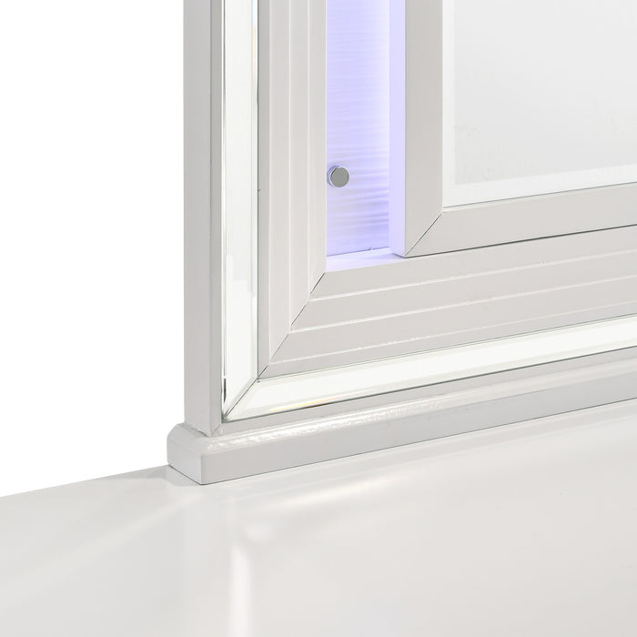 Twenty Nine Storage Bedroom Set